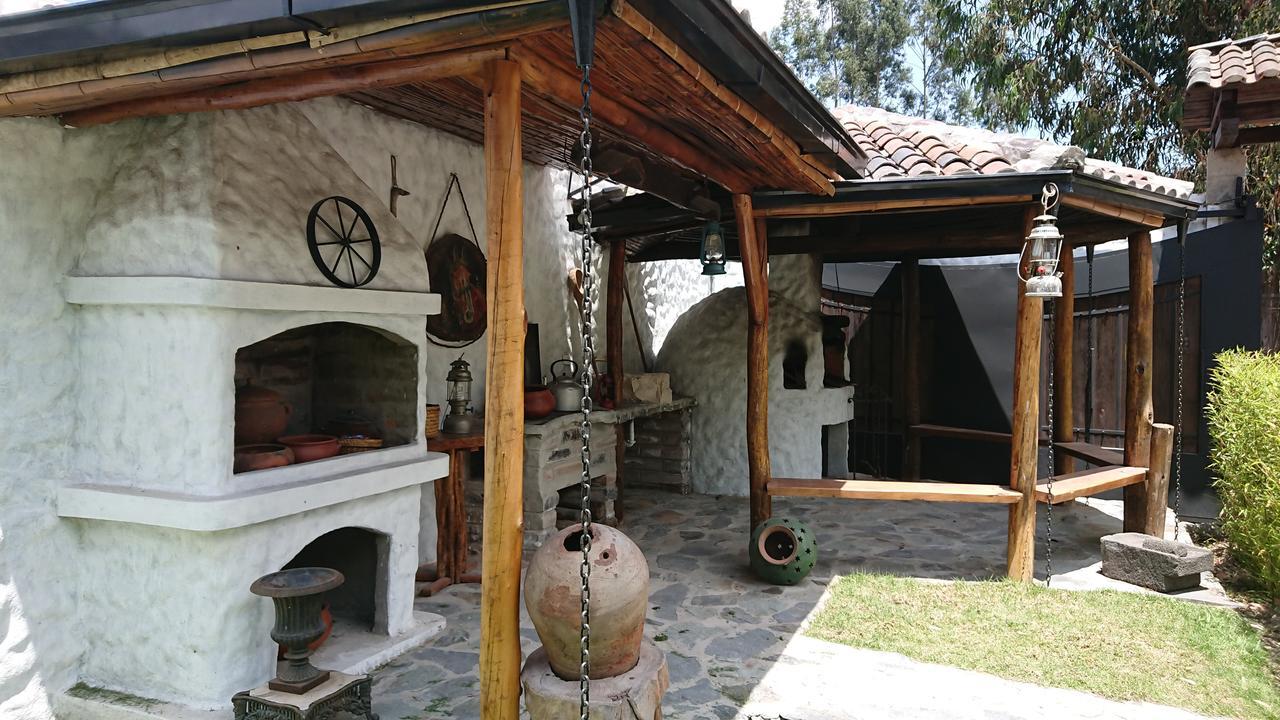 Villa Mimi Отавало Экстерьер фото