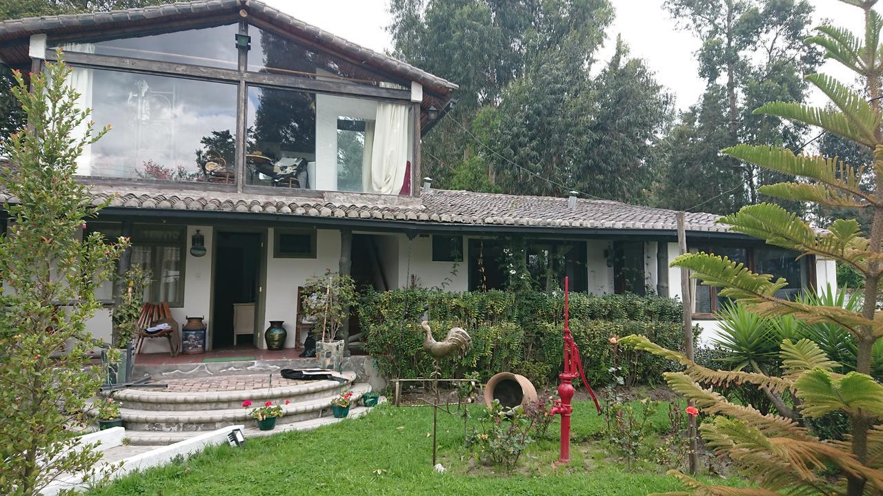 Villa Mimi Отавало Экстерьер фото