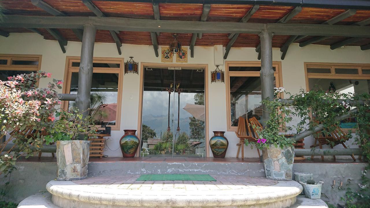 Villa Mimi Отавало Экстерьер фото